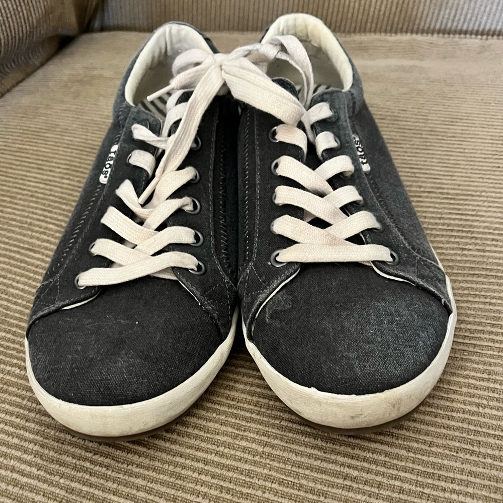 Taos gray sneakers - 9.5W - Picture 2 of 7